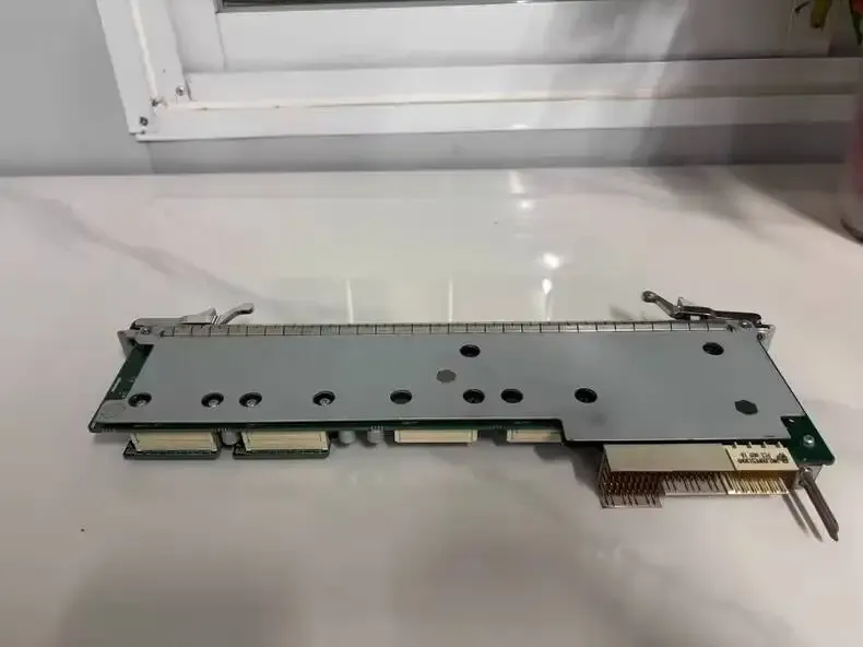 HW Core Center Network 03051746 USI1 SG2-USI0 Universal Service Interface T8280 OSTA2.0 AT