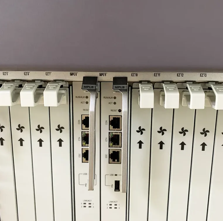 MA5800-X15 DC with Card Epon Gpon 10G OLT Card MPLA MPLB PILA Fiber Optic Equipment GPHF C++ Gpon 10G OLT-boxintelecom