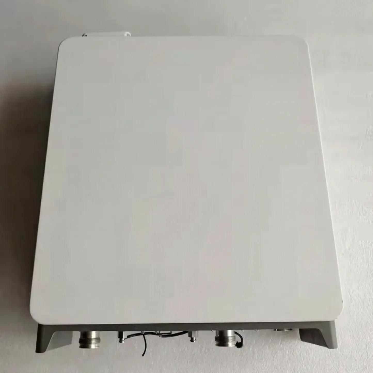 2217B3 KRC 161 427/1 RRU Long Range Radio Units Remote Radio Base Station Transmission Fiber Optic Equipment Radio 2217B3 KRC-boxintelecom