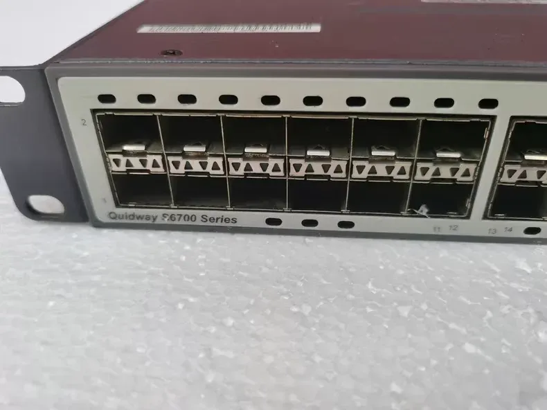 S6700-24-EI 02352768 24 Port SFP and 10GE SFP+ Ethernet Gigabit Network Switch Stackable FTTH/FTTB-boxintelecom