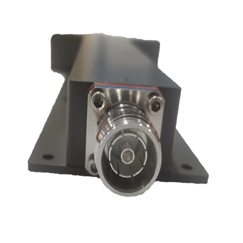 600-6000 MHz  50W indoor /outdoor application IP67 -155dBc 2 way power splitter/divider wi