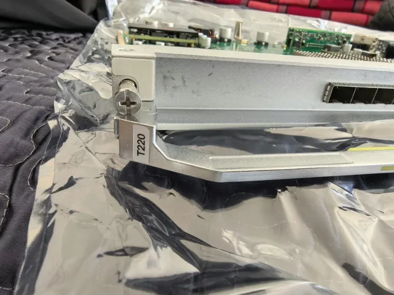 OSN9800 TNV3T220 OTU Board Single Wave 600G/400G Adjustable 4.8T Transmission Capacity C-b