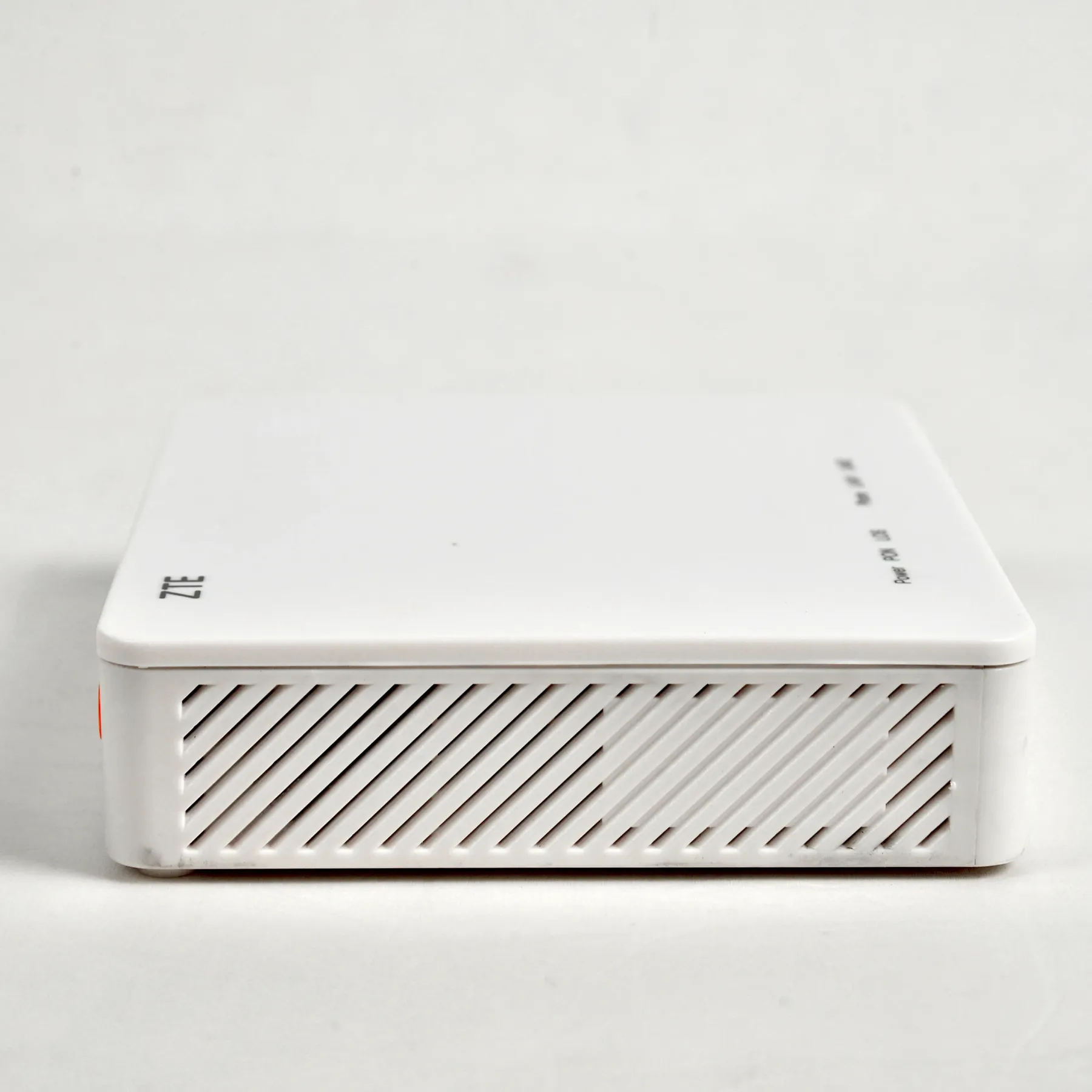 1ge+3fe+1tel+wifi Ont ZTE F412 V5.0 2FE+VOIP Optical Fiber Network Router-boxintelecom