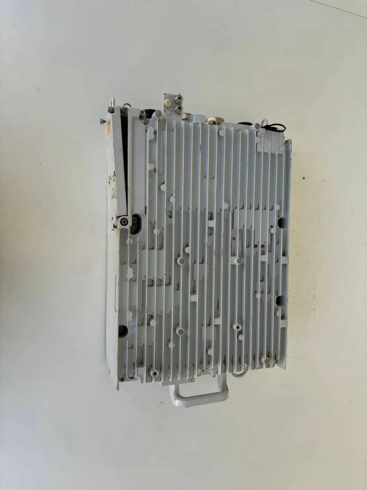High Quality RRU R8852E S9000 889MHz-915MHz GSM WCDMA TD-SCDMA FDD LTE 2T2R 4G 3G Remote Radio Wireless Base Station-boxintelecom
