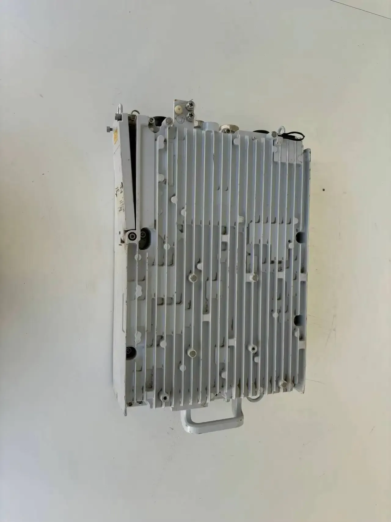 High Quality RRU R8852E S9000 889MHz-915MHz GSM WCDMA TD-SCDMA FDD LTE 2T2R 4G 3G Remote Radio Wireless Base Station-boxintelecom