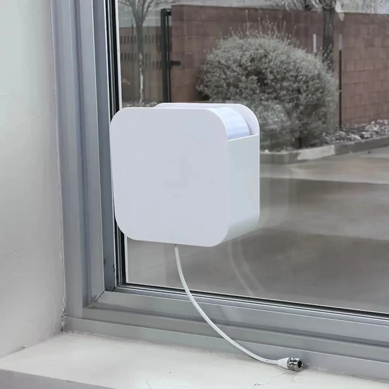 Hot Sale 617-960/1710-2700/3300-4000MHz SISO Indoor Panel Antenna for DAS IBS