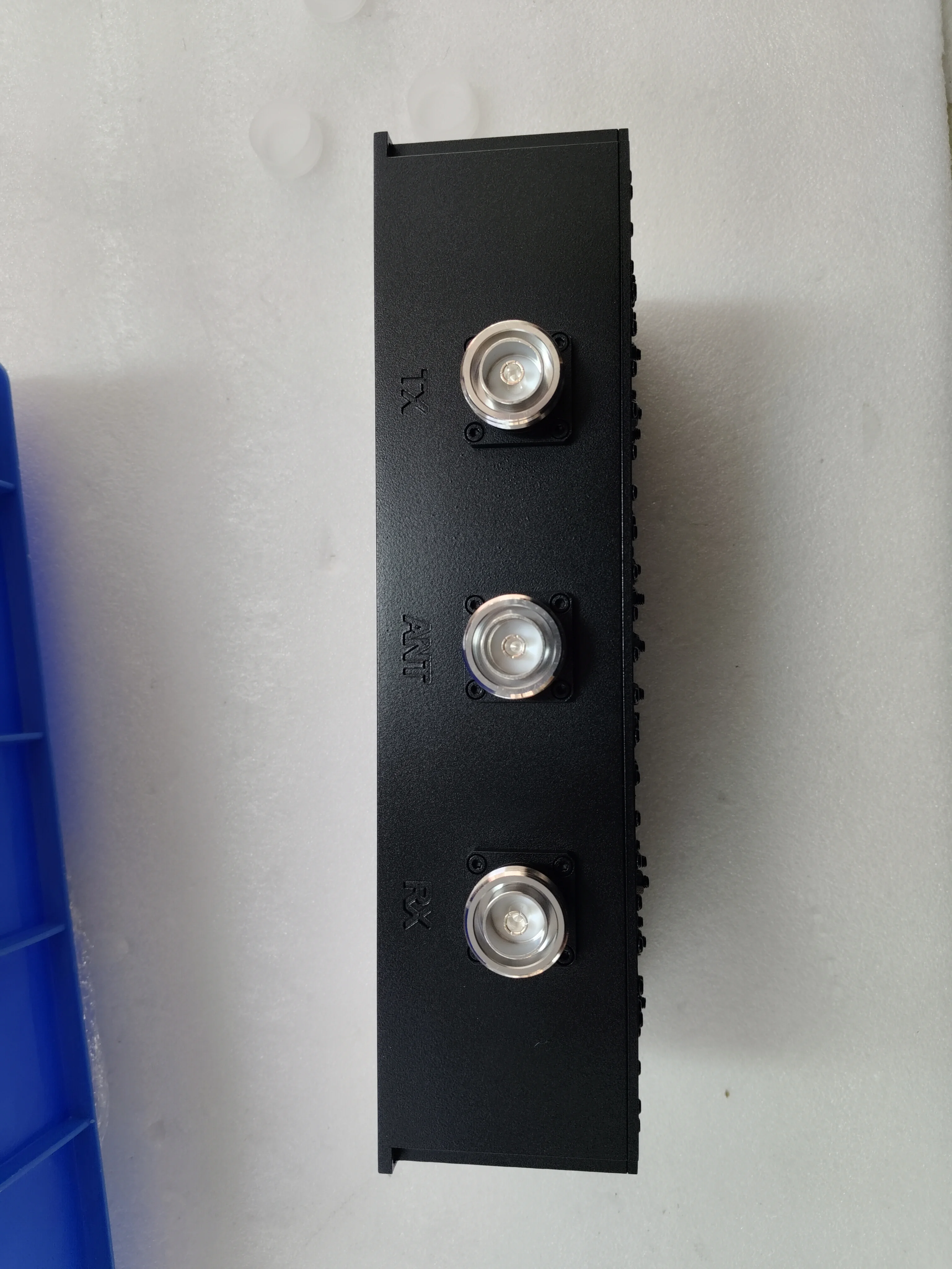 High Quality 200W 380-396.5MHz VHF RF Cavity Duplexer with DIN-F Connector