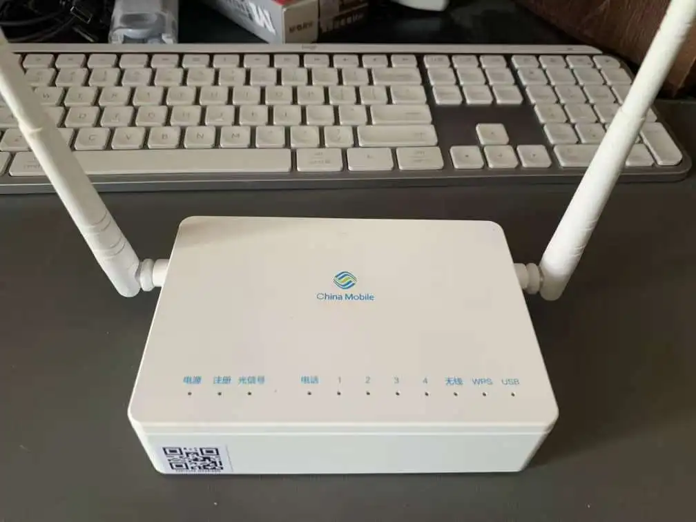 Used ZTE ONU F450/F663nv9/F477V2/f663nv3a 1GE+3FE+TEL+1USB+WIFI EPON /XPON Wifi Router Fiber Optic Equipment