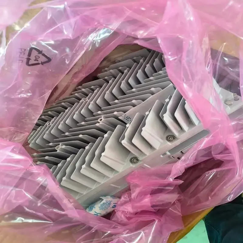 Wireless Base Station Solution ZXSDR R8894E M1821 5G Macro Radio Remote Unit (5GRRU) for 4G Network-boxintelecom