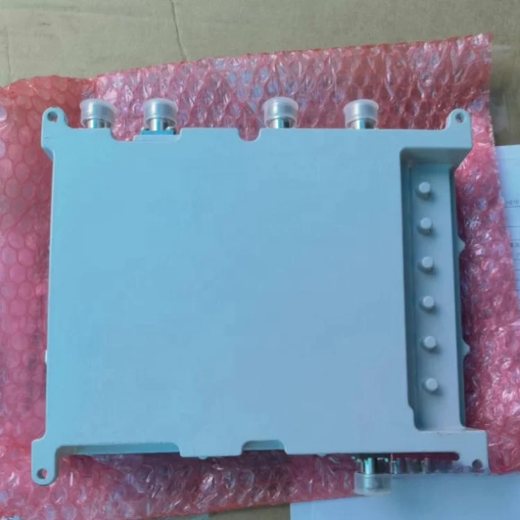 Communication CM KTYU4 ON1 Low PIM Quad Band Four Way Combiner 4.3-10-F Connector Supports
