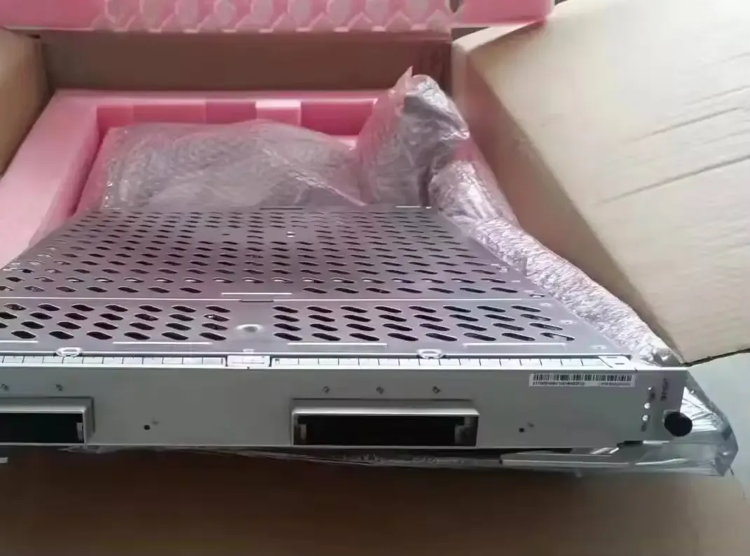 03054691 HW NE40E Series Routers 2 Ports 100GBase Integrated Line Processing Unit CR5D00E2NC70 NE40E-X3/NE40E-X8/NE40E-X16-boxintelecom