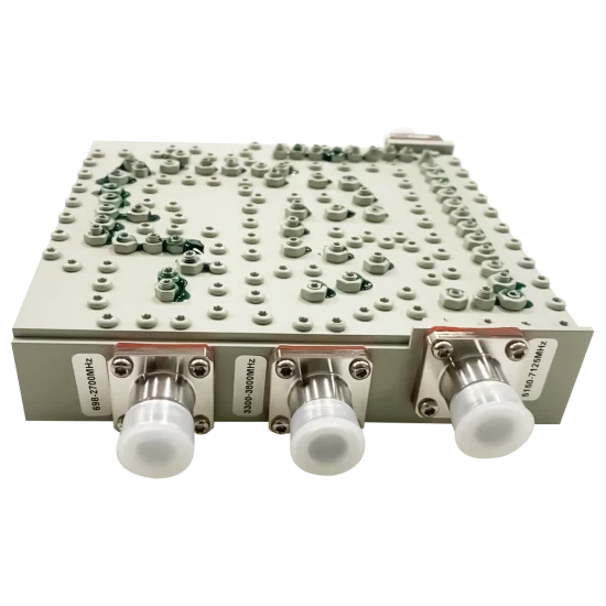 Hot Sale 6G Low PIM -140dBc Sigle/ Double Unit 698-2700/3300-3800/5150-7125MHz Triplexer T