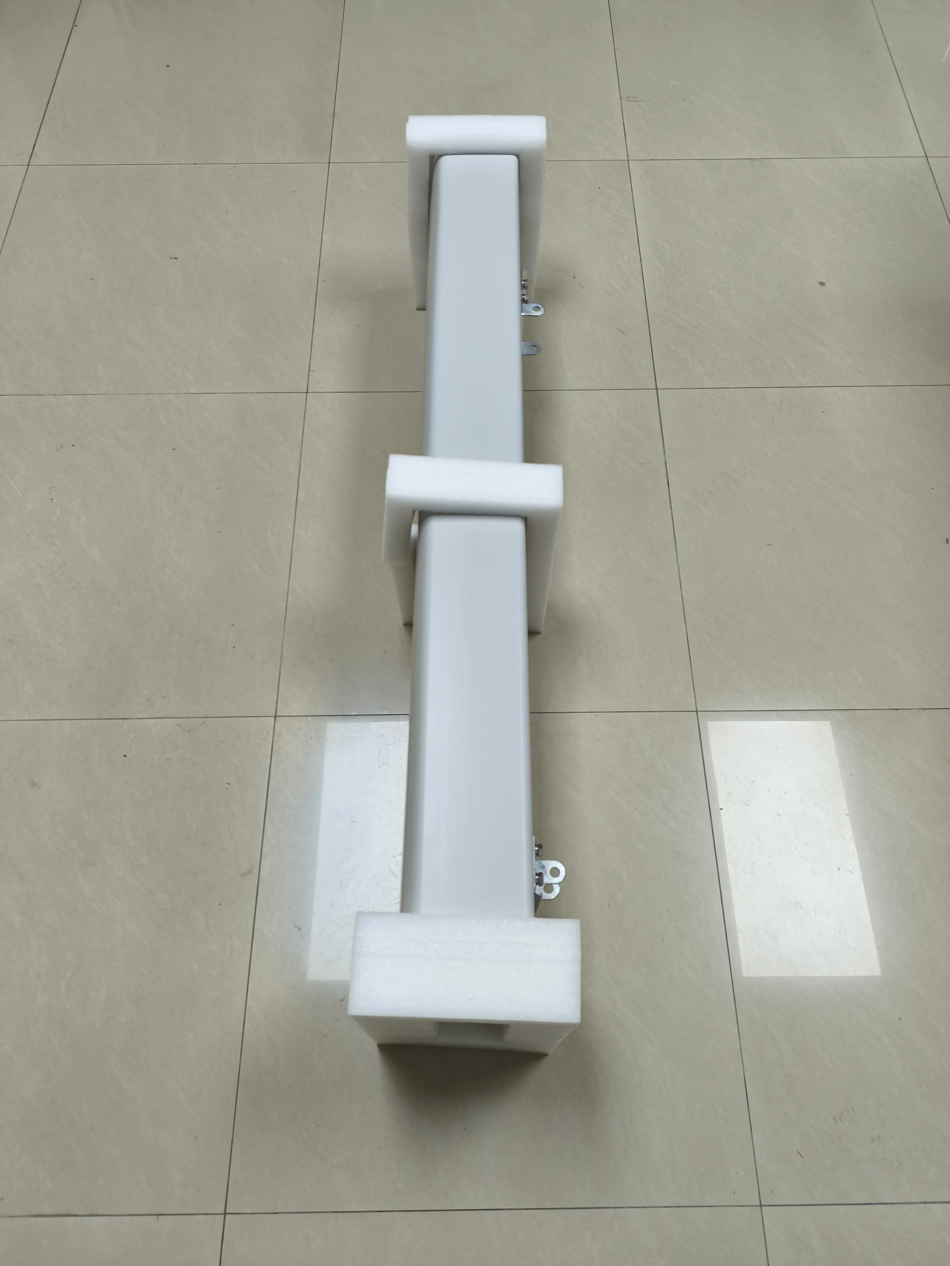 Multi-band Outdoor Wireless Base Station Antenna433- 5850 MHz-boxintelecom