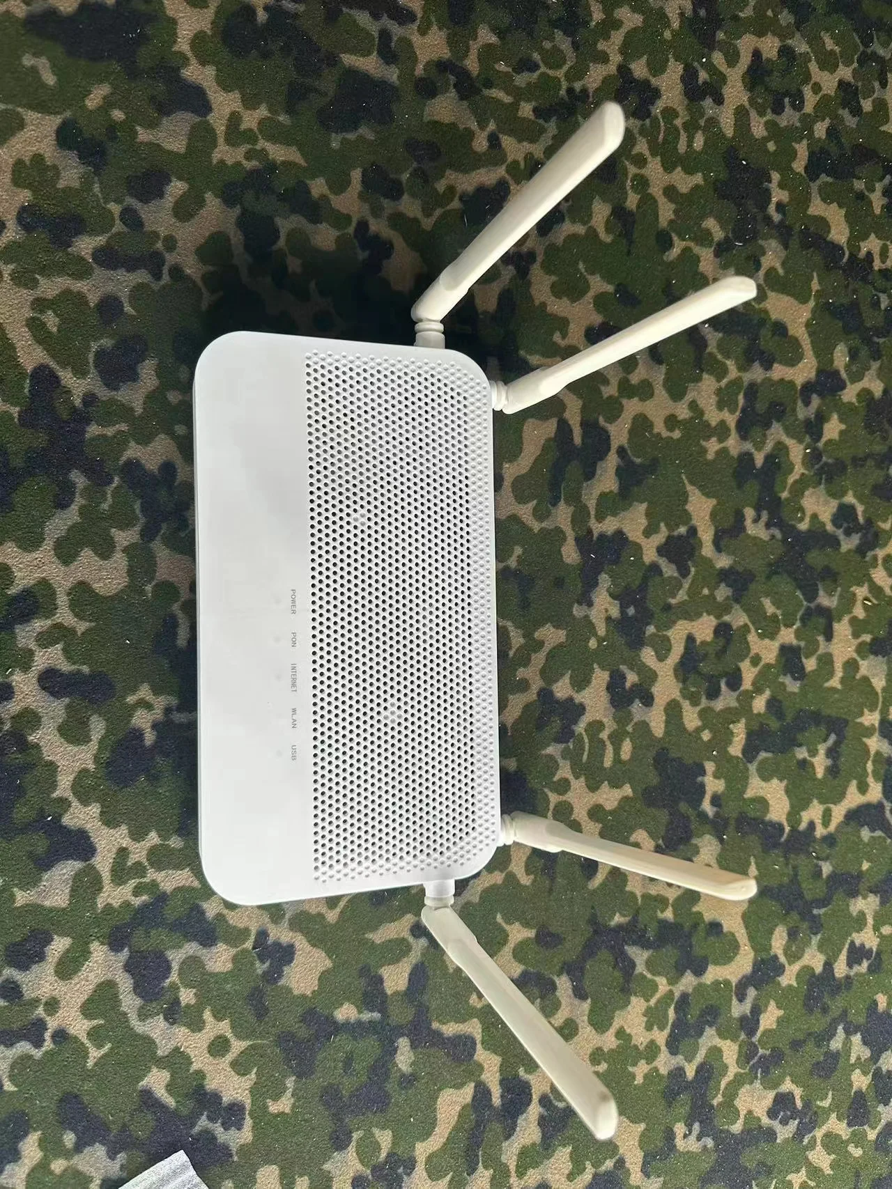 EG8247W5 HG8247W5 Dual Band CATV ONT ONU GPON ONU 4GE+1USB+1Tel+CATV+2.4G 5G Wifi