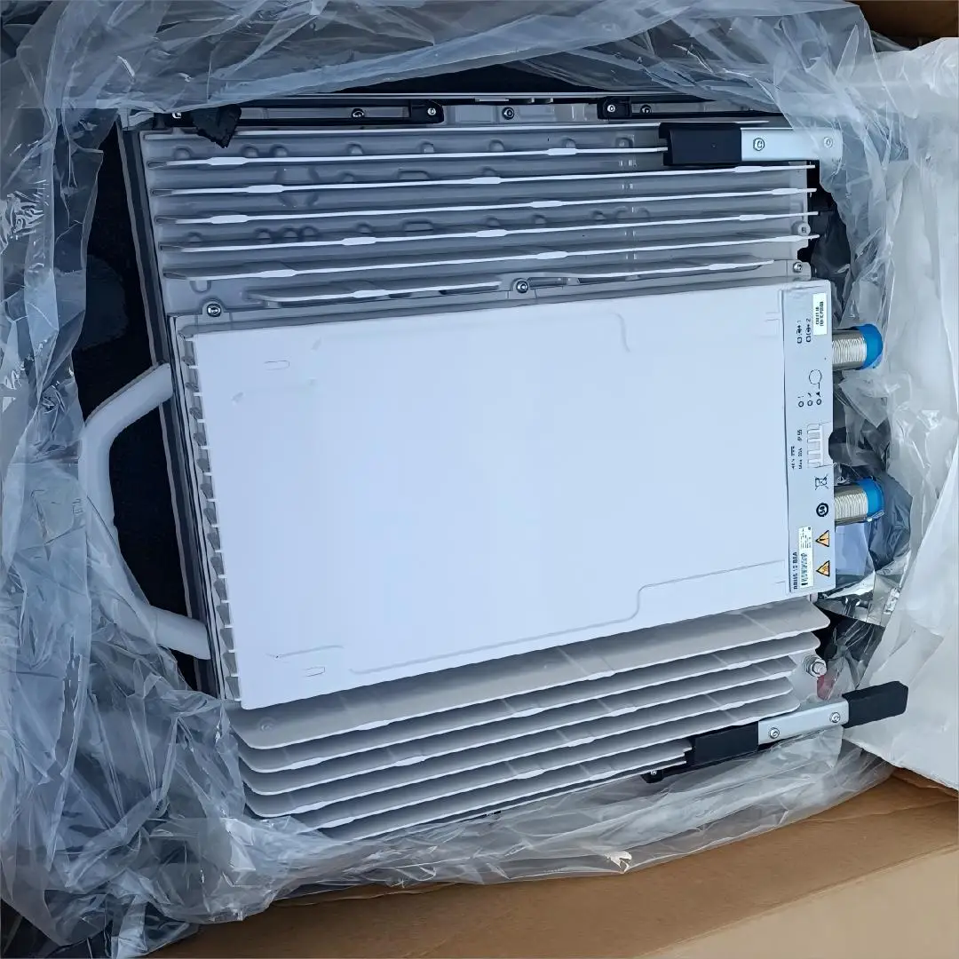 RRUS 12 B8A KRC 161 262/4 Wireless Base Station Radio Unit RRUS 12B8A KRC161262/4