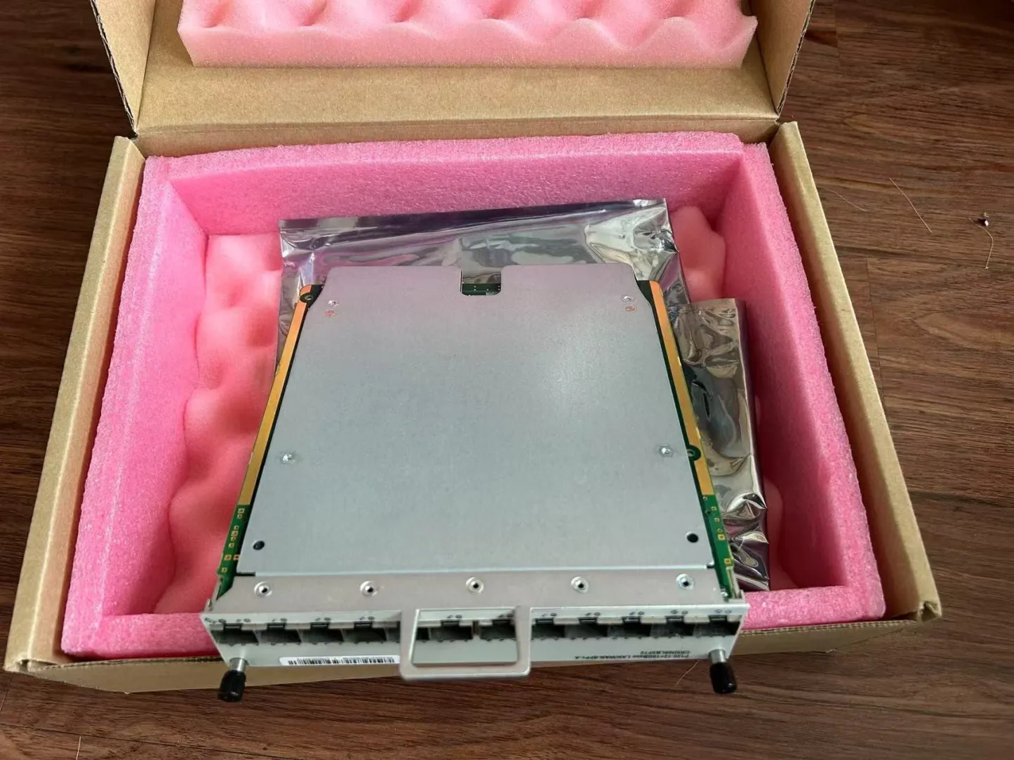 CR5D00LBXF72 03030nvf 12 Port 10gbase LAN/WAN SFP+ 10Gbps Flexible Networking Card-boxintelecom