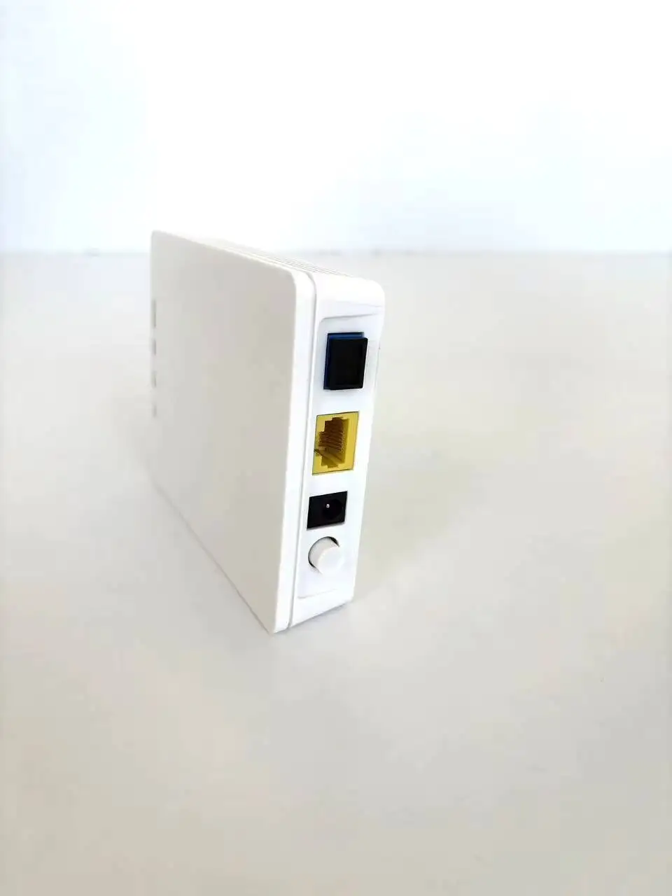 HG8310M Hot Sale GPON ONT FTTH Fiber Optic Equipment Telecom RJ45 POE 1GE+1GPON/EPON Port 2