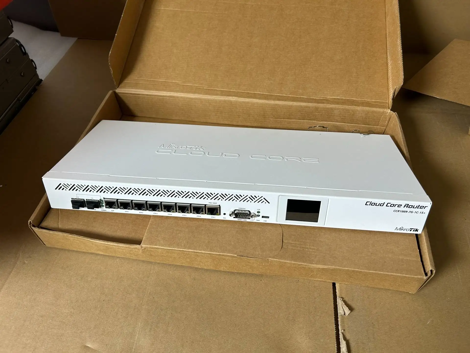 MikroTik CCR1009-7G-1C-1S+PC Cloud Core Router  CCR1009-7G-1C-1S+PC-boxintelecom