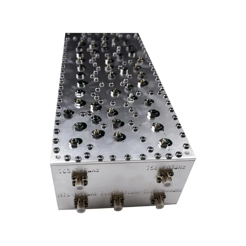 Customised 703-748&758-803&1920-1980&2110-2170&&3300-3800MHz RF Pentaplexer with NF for DA