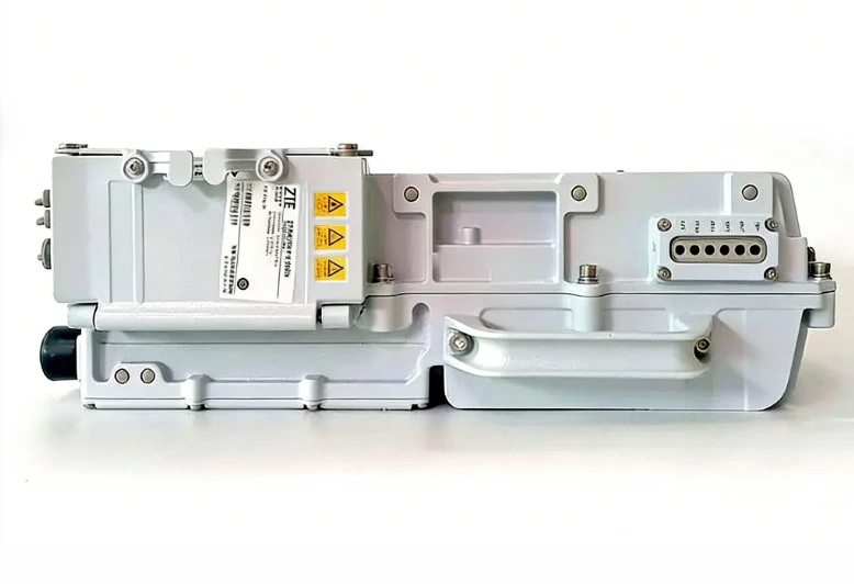 ZTE ZXSDR R8862A S1800 2T2R Outdoor Macro RRU-boxintelecom