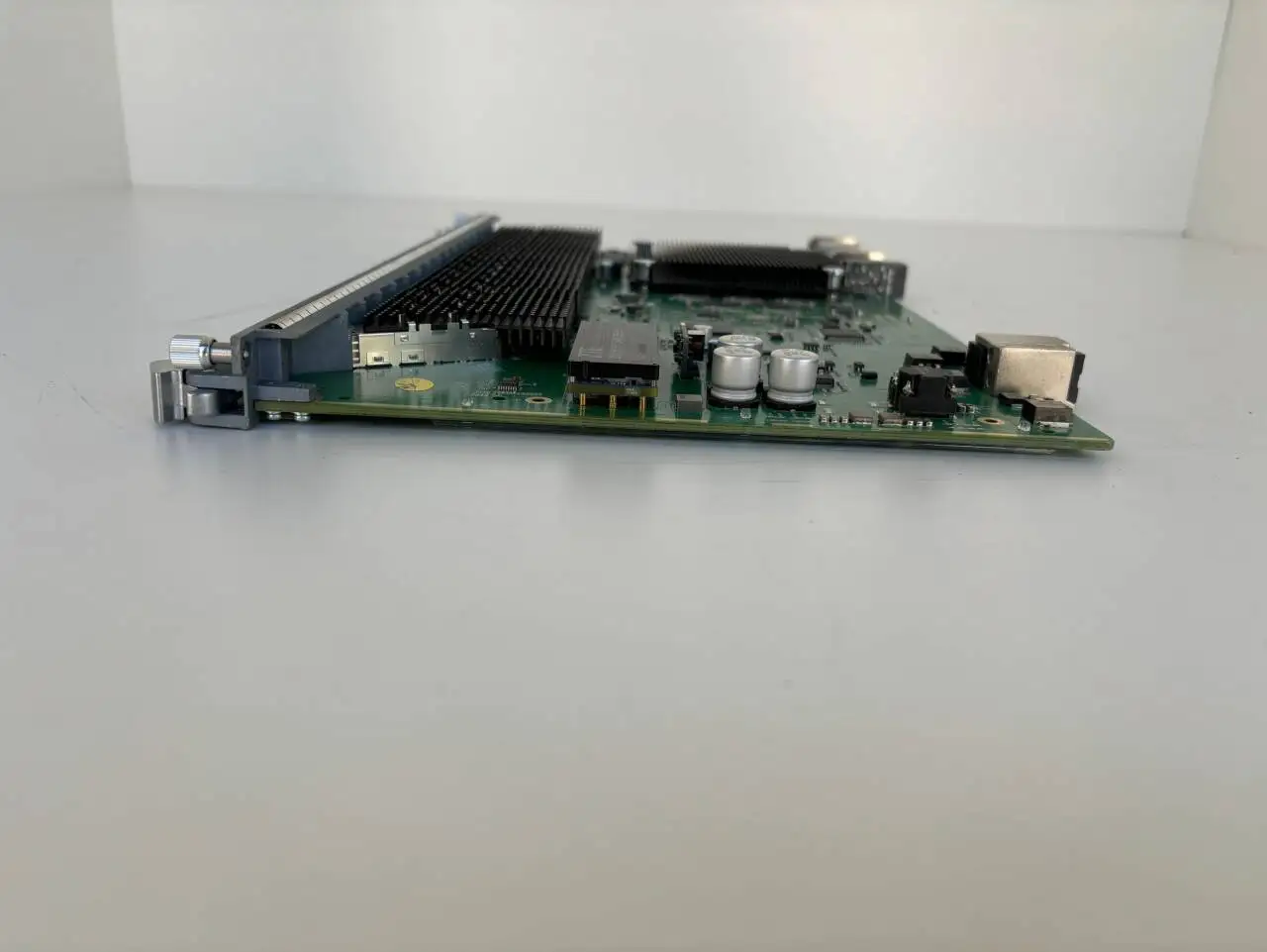 High Quality 16-Port GFBL OLT Card XG-PON GPON Used C600 C620 C650 Series Fiber Optic Equipment SFP Form Factor /ZX Brand 1-boxintelecom