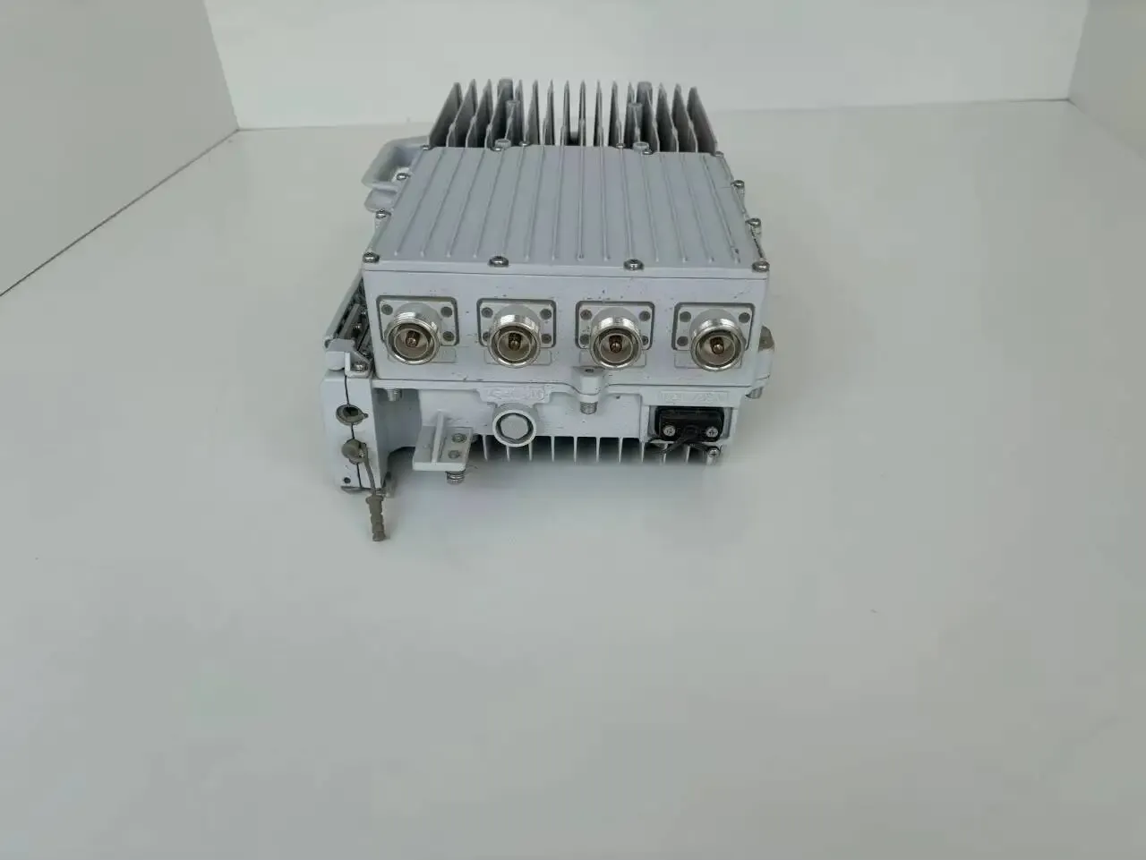 ZXSDR R8862A S9000 RRU GSM WCDMA LTE Macro Radio Remote Unit Base Station 1 Year Warranty 100% Wireless Infrastructure Equipment-boxintelecom