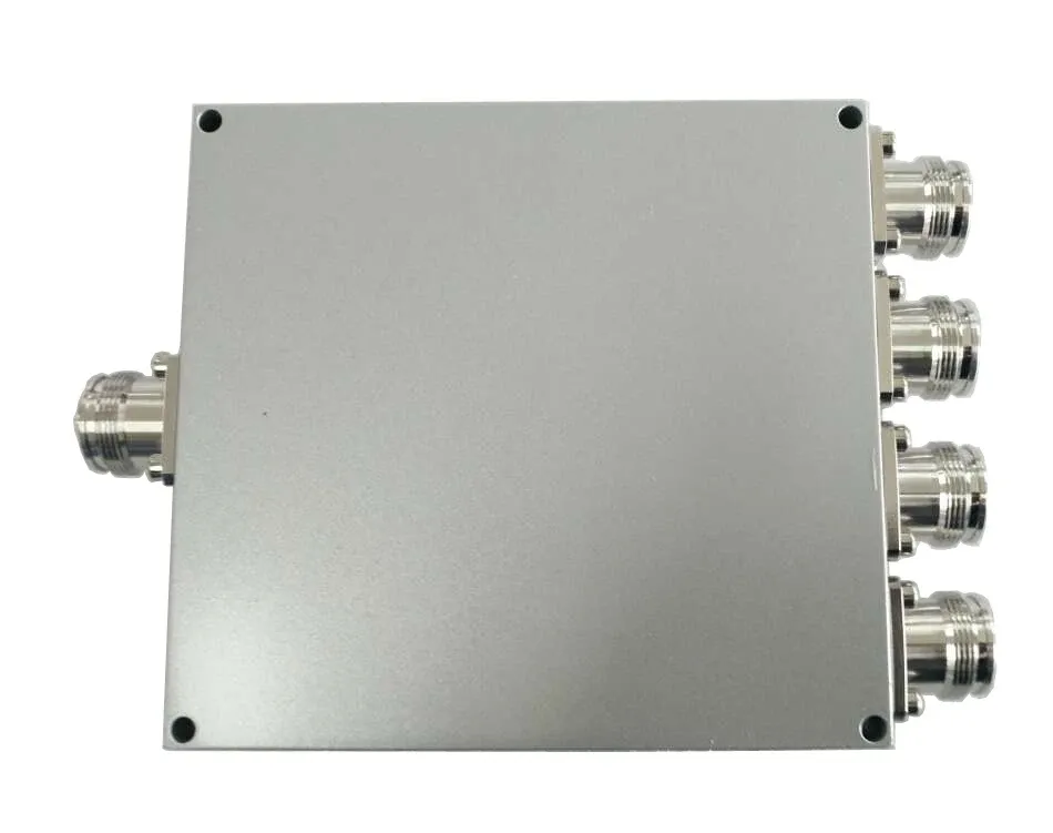 600-6000MHz 4way power splitter