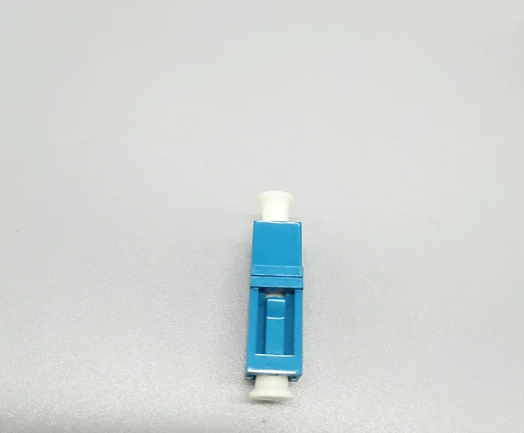 Qingdao APT Low IL Optical Fiber Adapter LC/UPC LC/APC Flan Optical Adapter for FTTH 4G 3G
