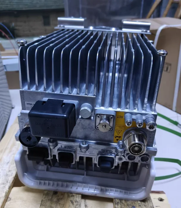 No--kia Flexi RRU FHDB 472649A 900MHz 2x60W Base Station Equipment Spot Supply