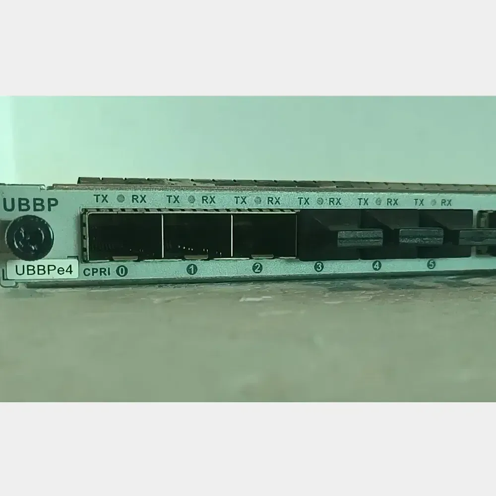 UBBPe UBBPe4 Universal Baseband Processing Unit WD2DUBBPE400 03057155 UBBPe4 RRU FTTH for BBU3900 BBU3910 BBU5900-boxintelecom