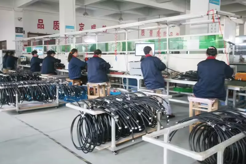 RF Coaxial Cable 1-1/4 RF Corrugated Copper Tube Outer Conductor Feeder Coaxial Foam Cable