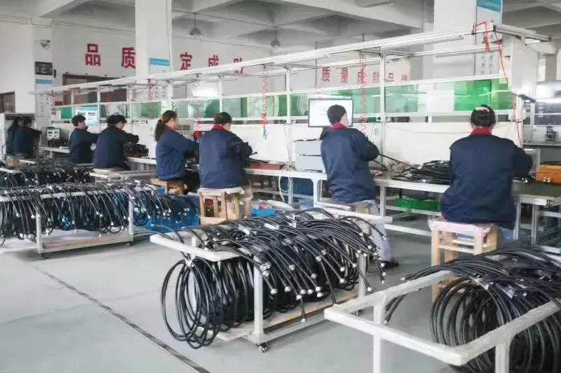 RF Coaxial Cable 1-1/4 RF Corrugated Copper Tube Outer Conductor Feeder Coaxial Foam Cable