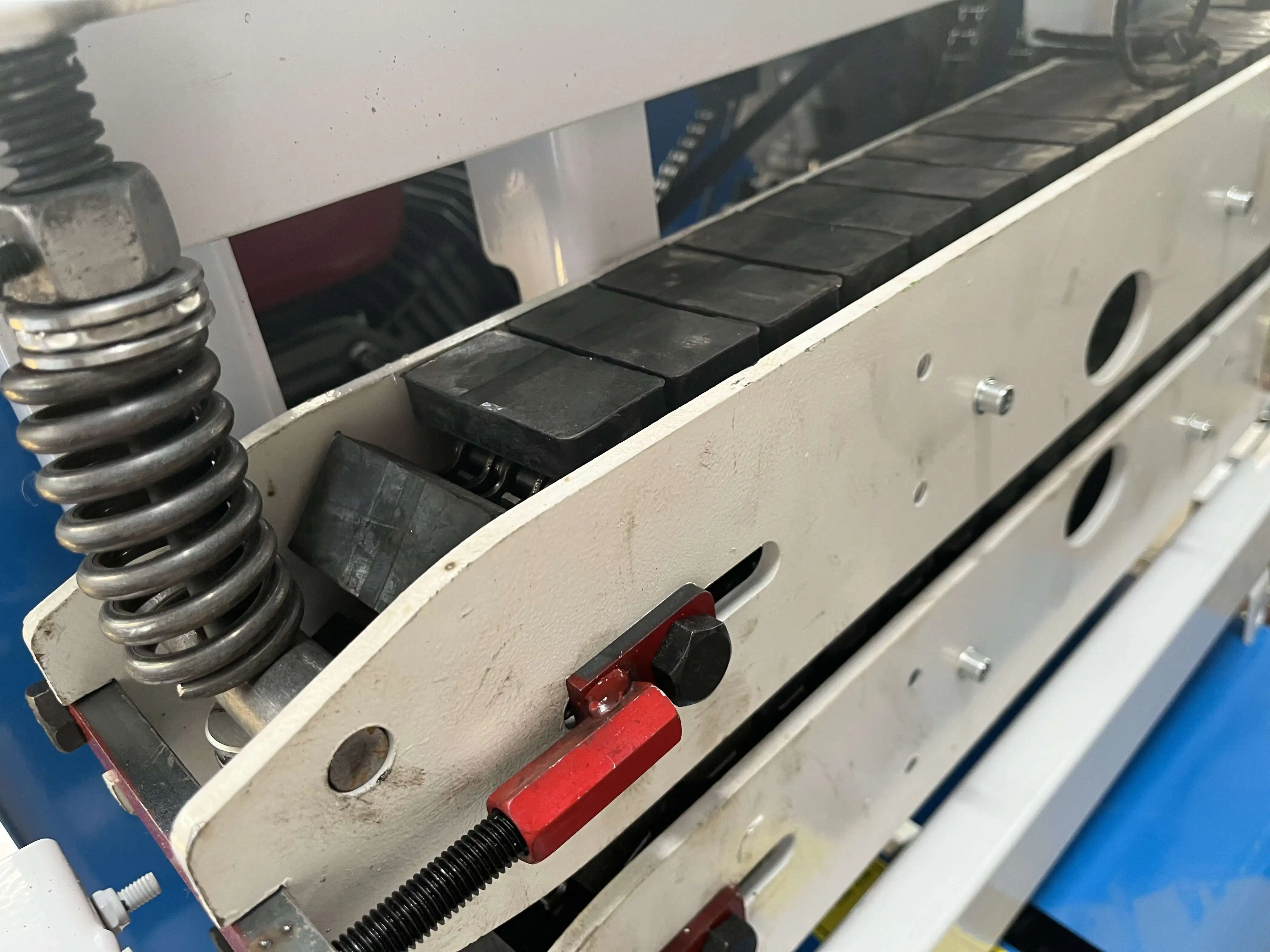 Portable Full-Automatic FTTH Fiber Cable Puller with Crawler Track Optical Fiber Power Cable Tractor Rodder Conveyor-boxintelecom