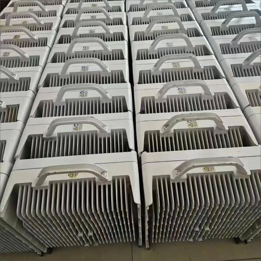 Radio 2212 B3 Wireless Base Station RF Unit KRC 161 496/1 and KRC 161 496/2 RRU 2212B3