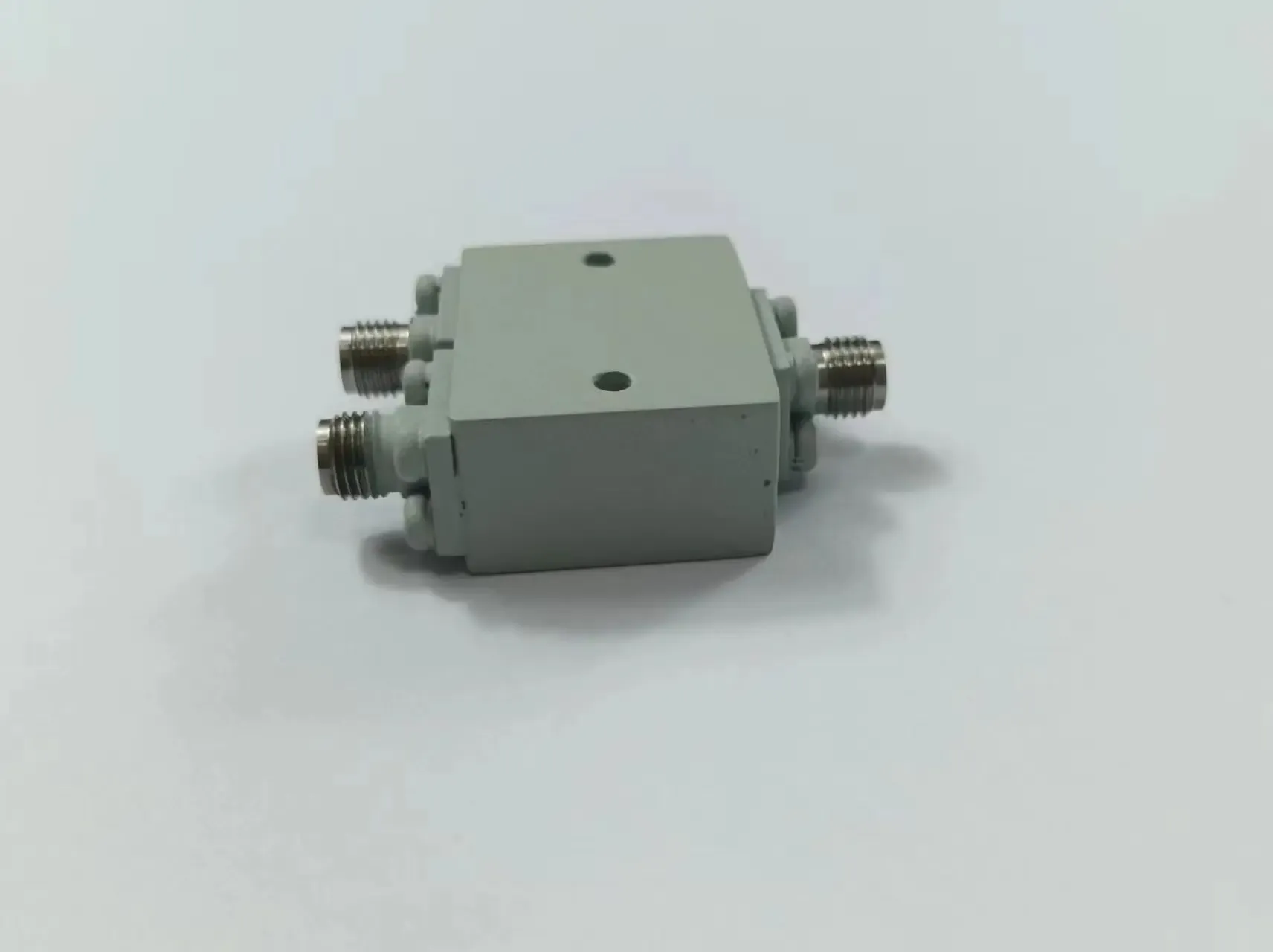 Hot Sale Telecom Parts High Frequency 200W 6-18GHz 2 Way Power Splitter Power Divider With