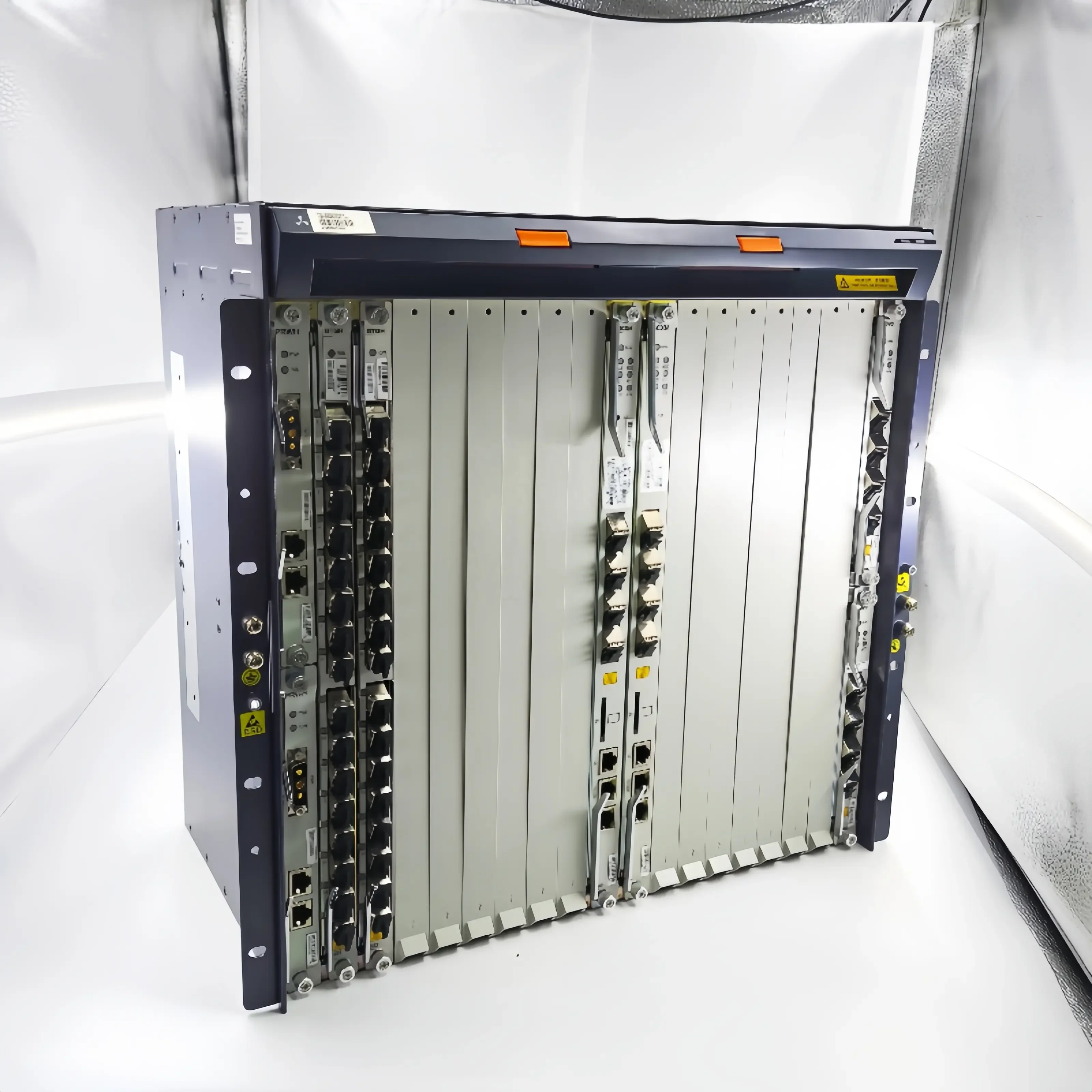 ZXA10 C300 OLT 19inch 21inch 10U XGPON 10G-EPON GPON EPON OLT-boxintelecom