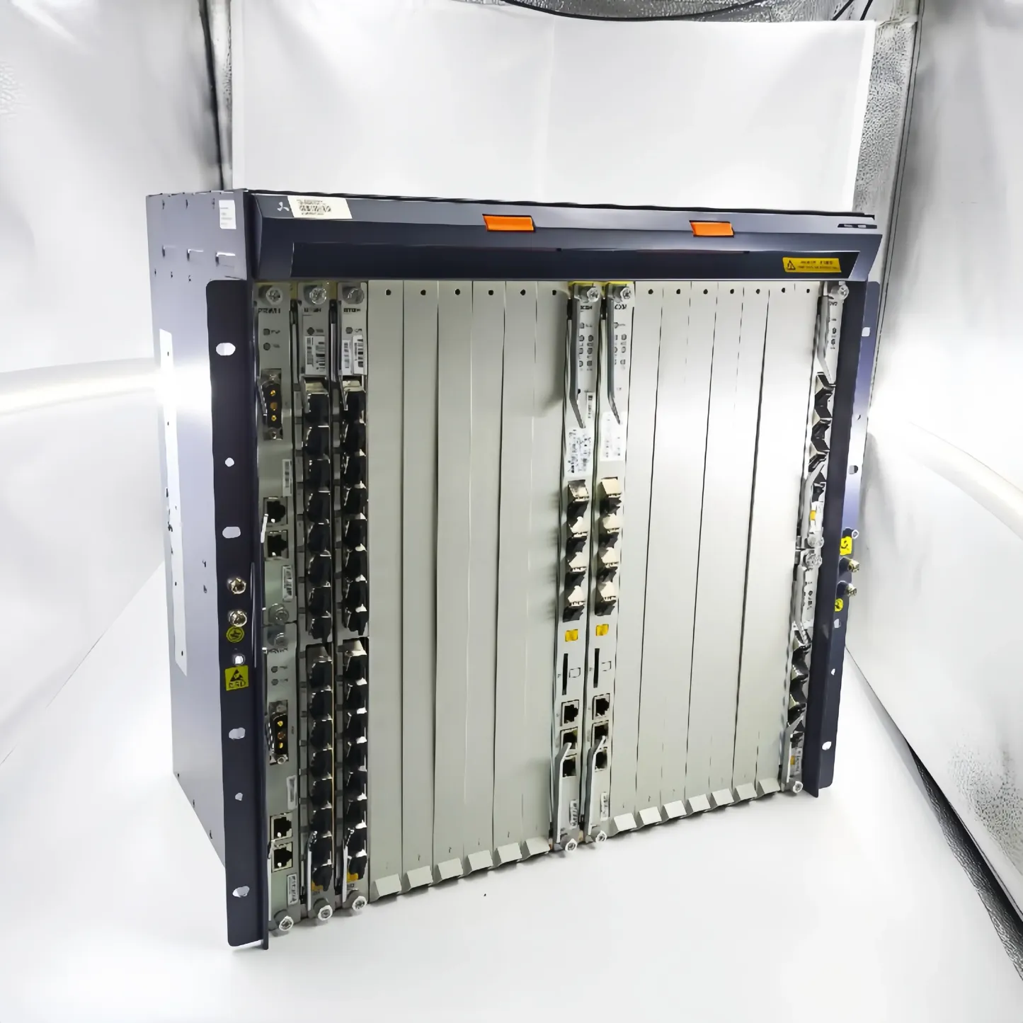 ZXA10 C300 OLT 19inch 21inch 10U XGPON 10G-EPON GPON EPON OLT-boxintelecom