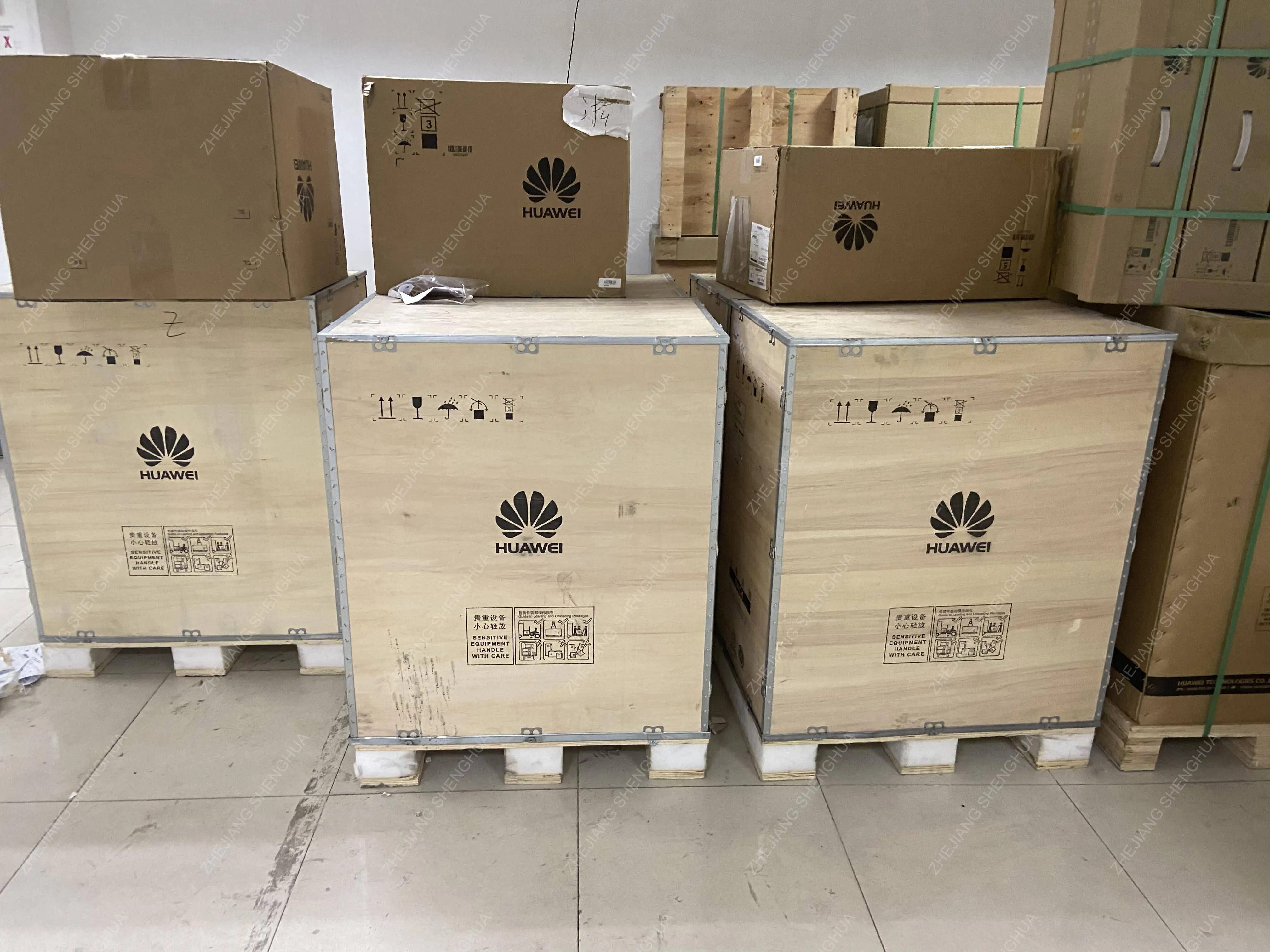 In Stock NetEngine40E Series Universal Service Routers NE40E X8A NE40E-X8A-boxintelecom