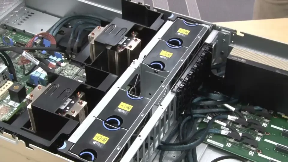 In Tel Xeon Sliver 4314 4316 6140 Processor 3u Rack L Enovo Thinksystem Sr670 V2 Server