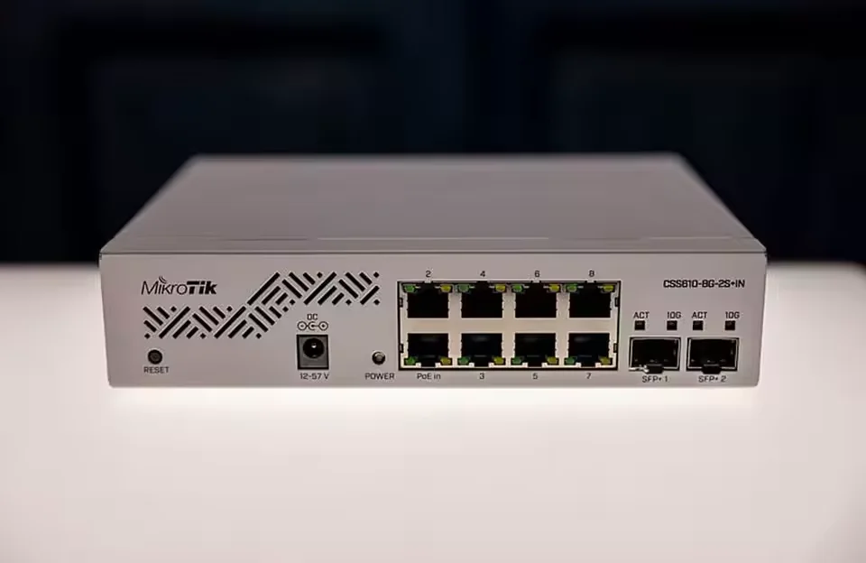 CSS610-8G-2S+IN Eight 1G Ethernet Ports and Two SFP+ Ports for 10G Fiber Connectivity-boxintelecom