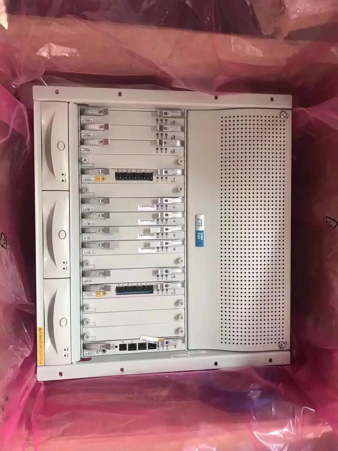 ZTE S330 SED Enhanced Switch-boxintelecom