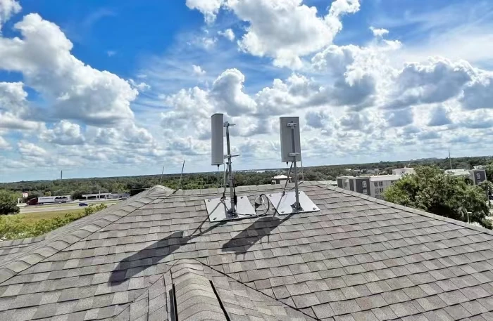 Base Station Antenna 2  Pol 1710-2170MHz 65 ° 19.5dBi 2 ° -8 ° Integrated RCU /Remote Cont