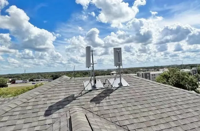 Base Station Antenna 2  Pol 1710-2170MHz 65 ° 19.5dBi 2 ° -8 ° Integrated RCU /Remote Cont