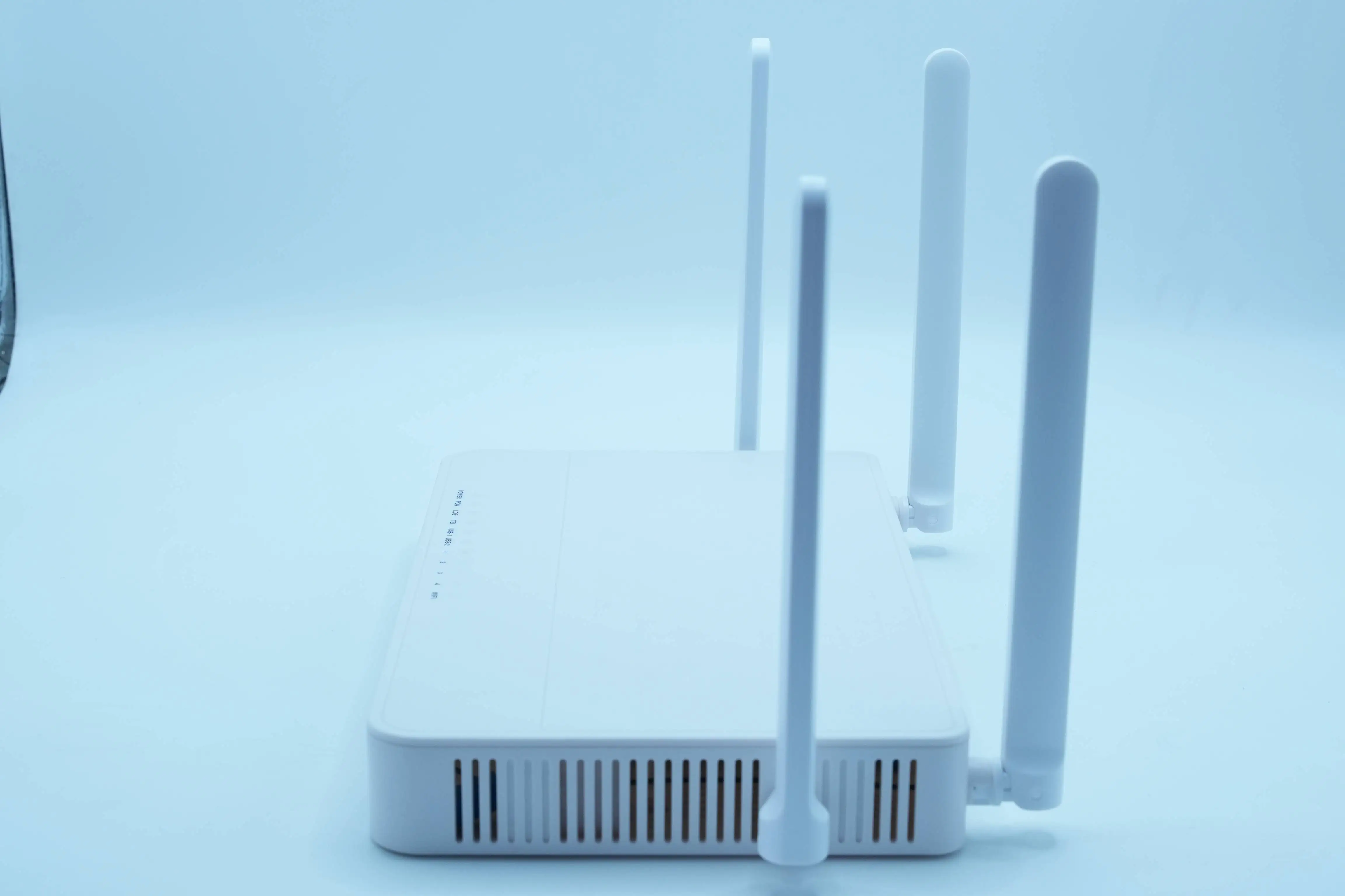 HG6821M XPON GPON ONU ONT 4GE+2POTS+1USB+2.4/5G Dual-Band Wi-Fi English Firmware Two External Antennas-boxintelecom