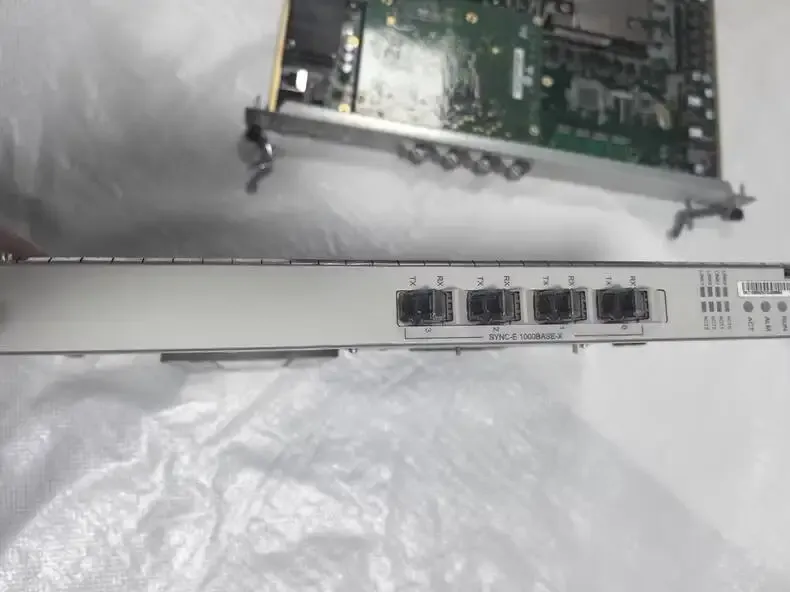 HW Core Center Network 03055293 GOUe WP1D000GOU03 IP Interface Unit 4 GE, Optical BSC6000/