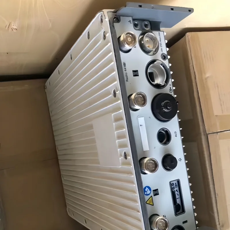 Hot Selling RRU Eri-cson Radio 4418 B40T KRC 161 706/1-boxintelecom