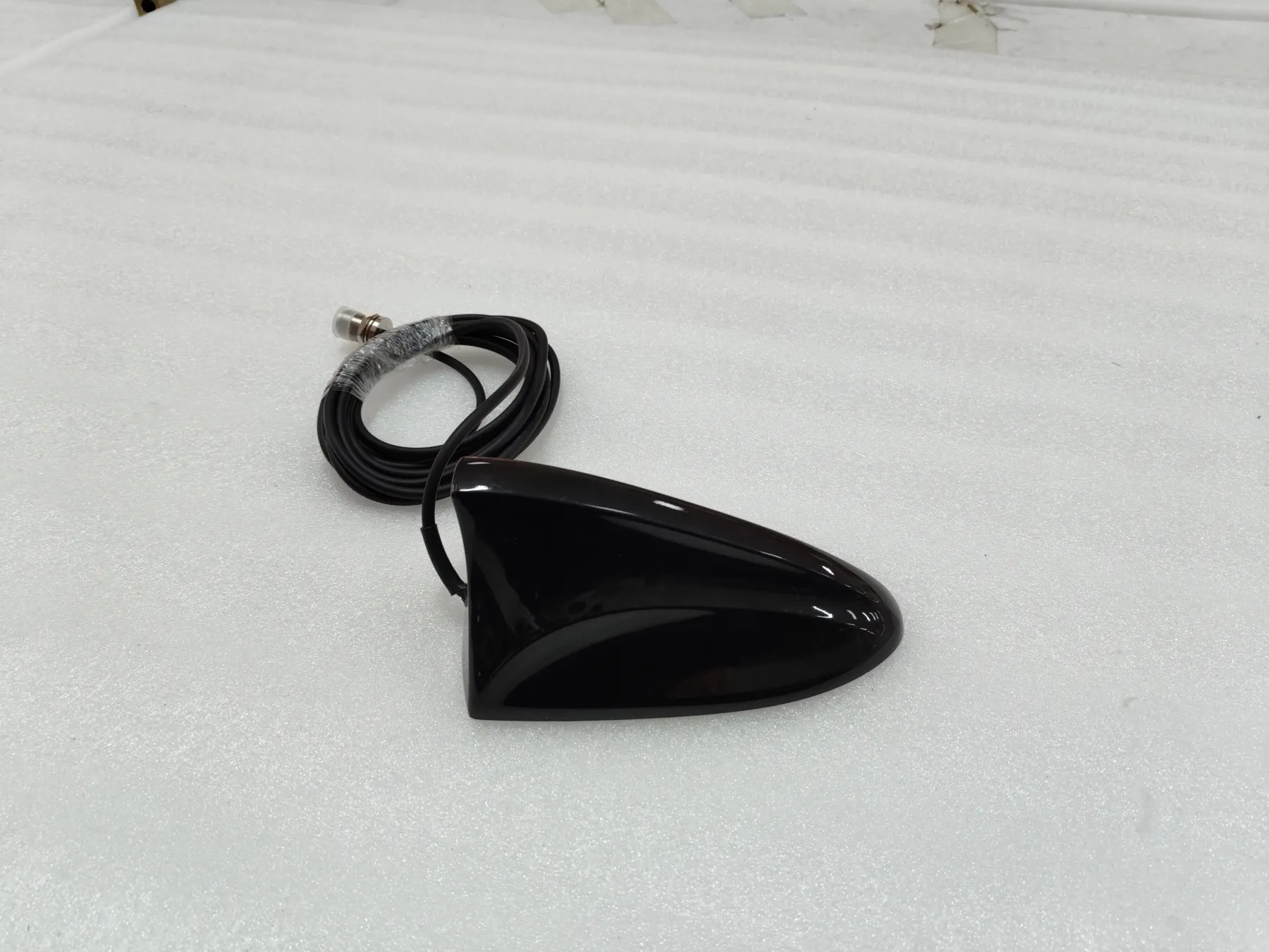 Hot Sale UHF 400-470MHz High Gain 1.5dBi BTS Sector Mobile Antenna With N Female Connector