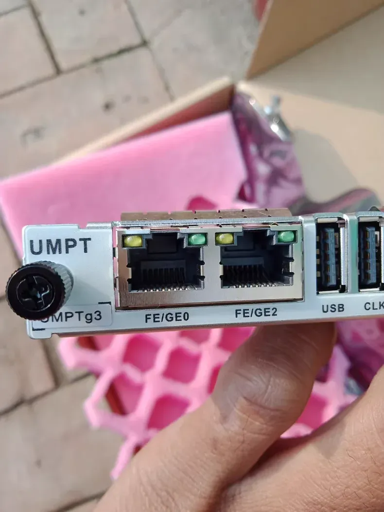 Universal 5G BBU3900 UMPTg3 with 3.6Gbps DL/ 3CC Carrier Aggregation 64T64R MIMO GPS Synchronization for LTE/5G Networks-boxintelecom