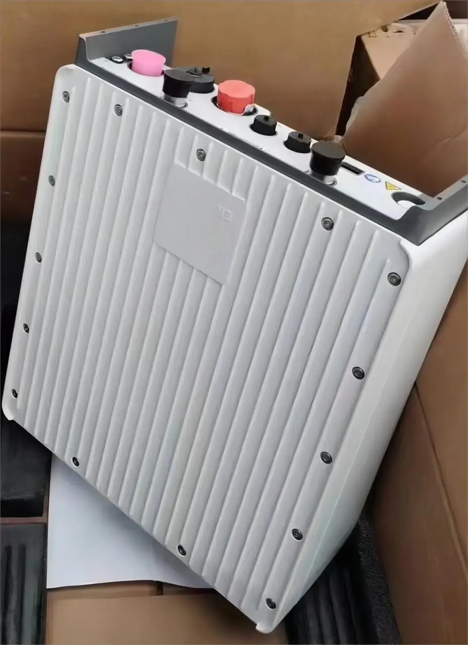 Radio 2468 B8A Wireless Base Station RF Unit KRC 161 702/1 RRU Radio2468B8A KRC161702/1