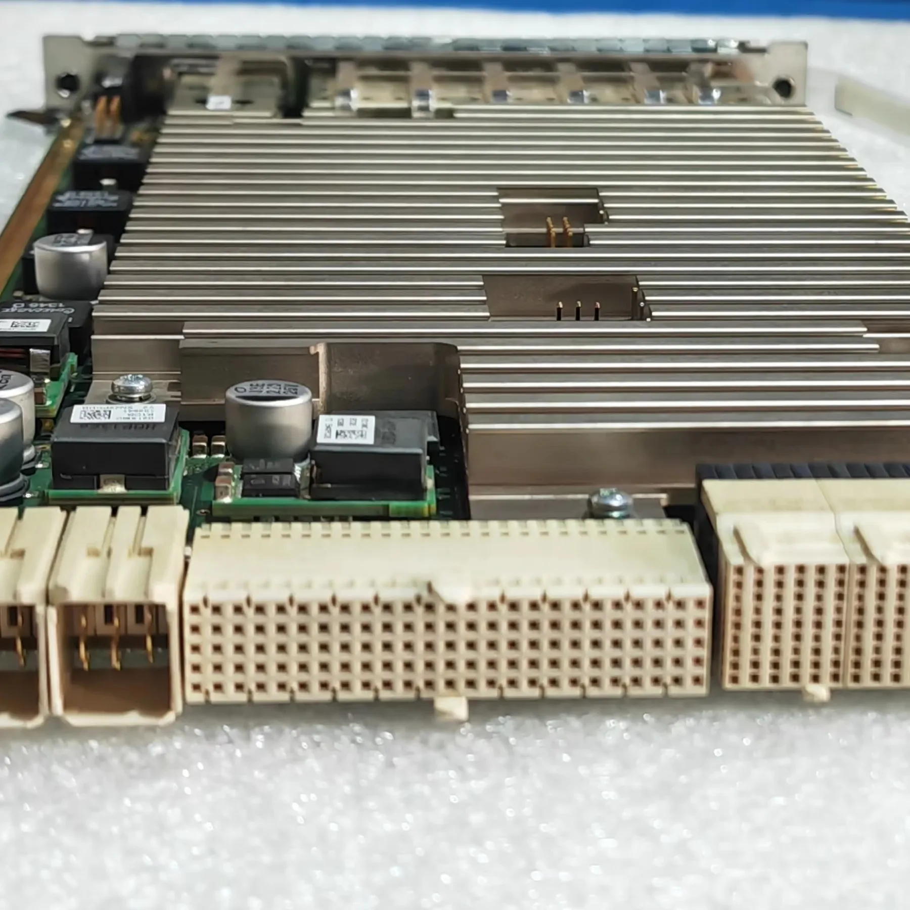 Wireless Hw BBU3900 LBBPd2 03021HPJ WD2DLBBPD200 Base Station-boxintelecom